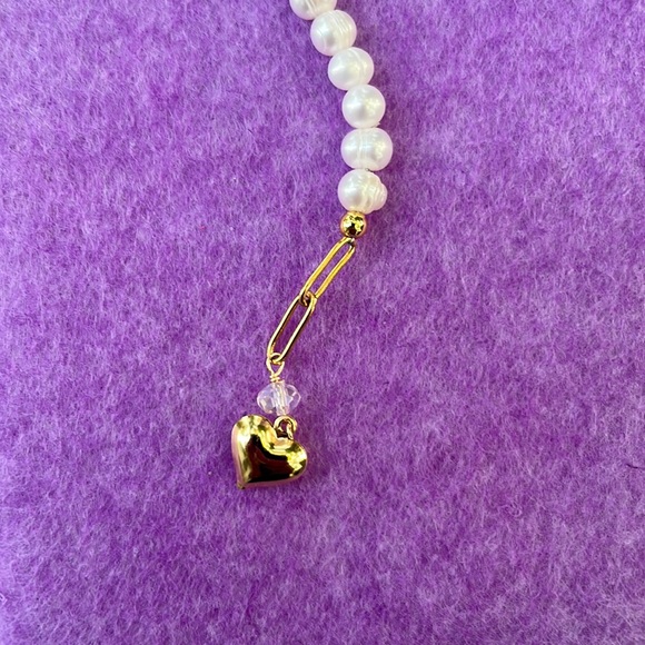 Handmade Pearl Bracelet with Gold Charm - Picture 3 of 3